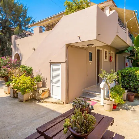 Nadia A דירה Kalamákion