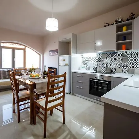 Nadia A Apartment