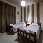 Nadia A *